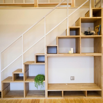 Meuble TV sous escalier